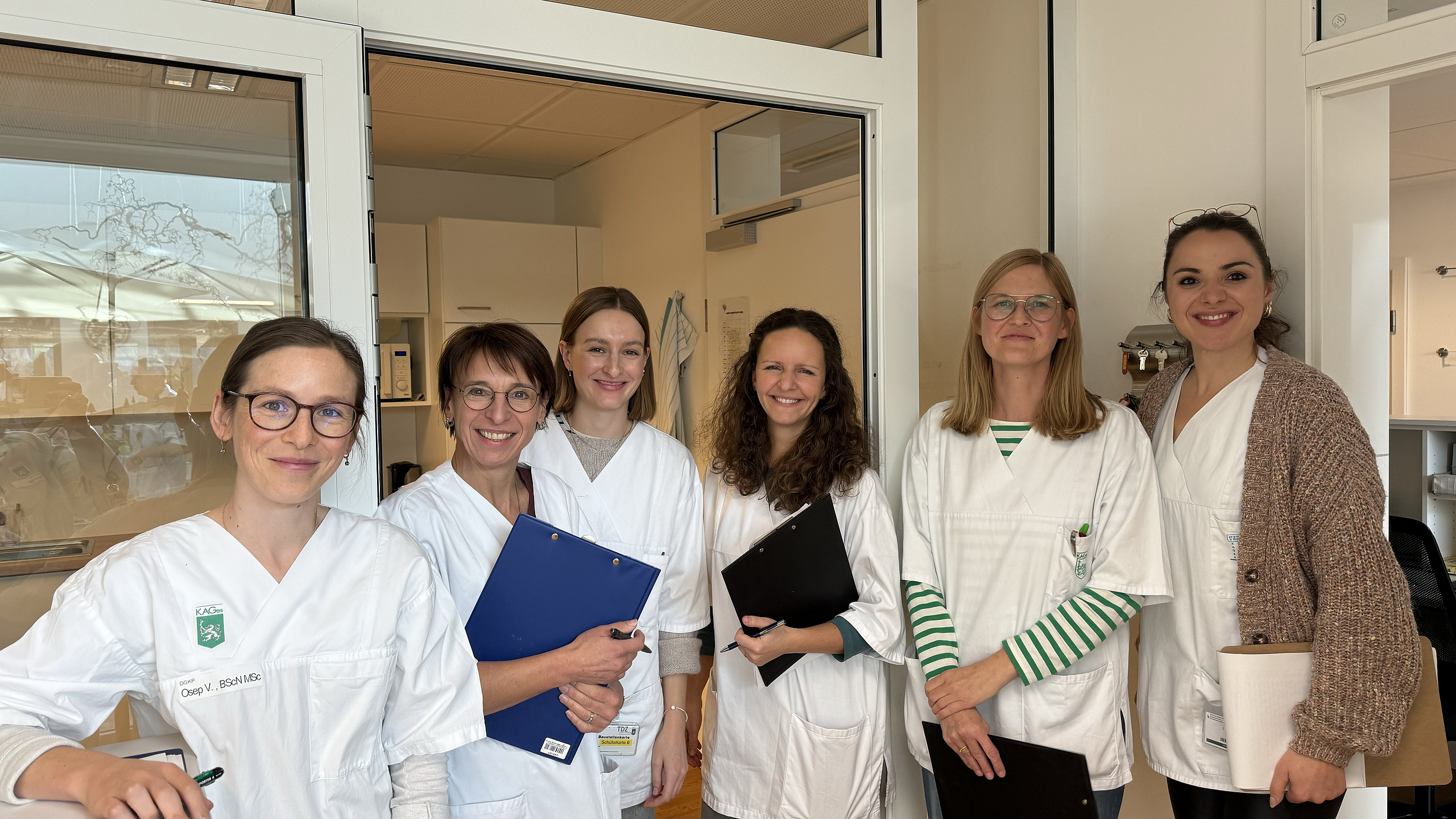 Ein Teil des Projektteams von NICA