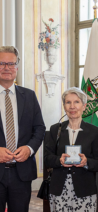 Ehrenzeichen für Hellmut Samonigg - Foto Frankl