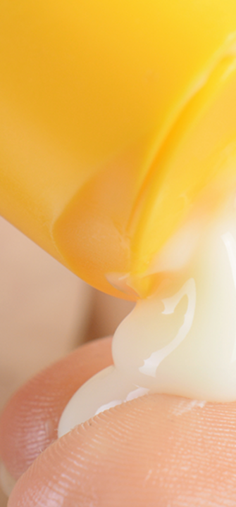 Hautpflege adobe.stock.com/dan race