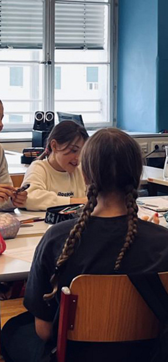 Katrin Bartl-Pokorny zu Besuch am BG/BRG Klusemanngasse