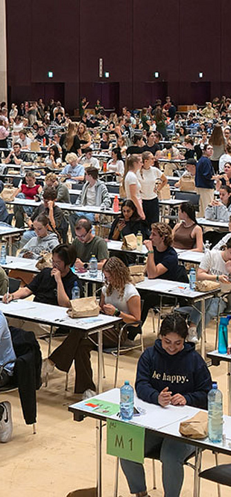 Der MedAT 2025 hat am 4. Juli stattgefunden. - Foto: Med Uni Graz