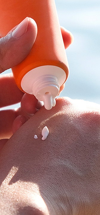 Sonnencreme - PhotoSeason/adobe.stock.com