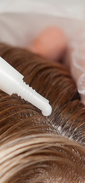 Haarfärbemittel können Allergien auslösen - arizanko/AdobeStock