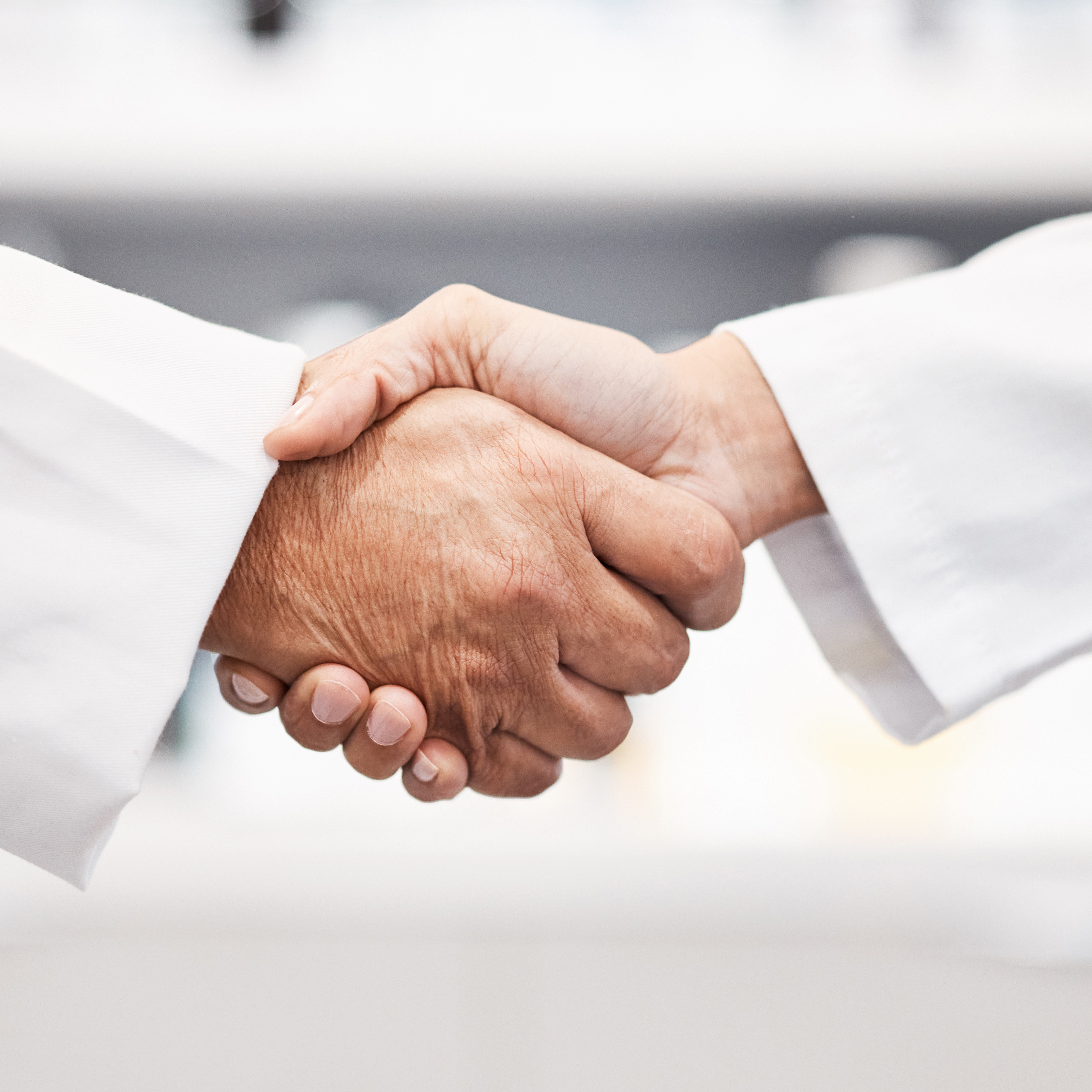 Handschlag und Partnerschaft im Gesundheitswesen