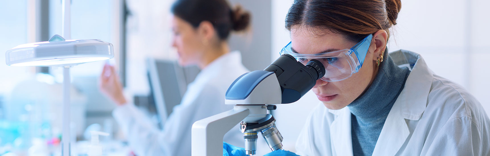 Forscherinnen im Labor