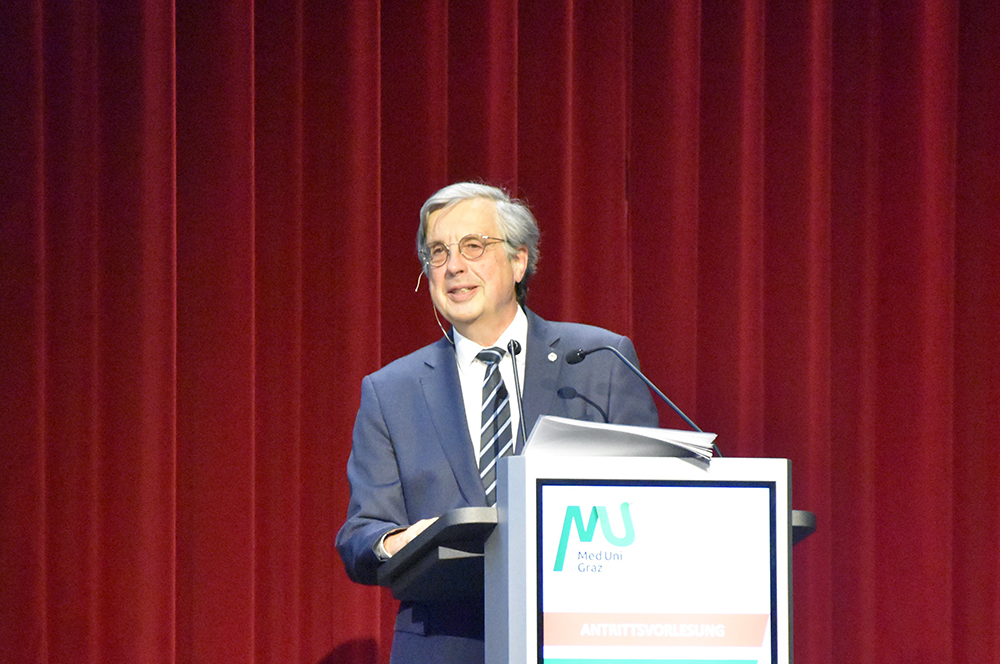 Begrüßung durch Rektor Hellmut Samonigg