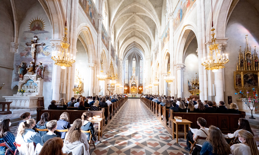 Zahlreiche Angehörige der Spender*innen folgten der Einladung