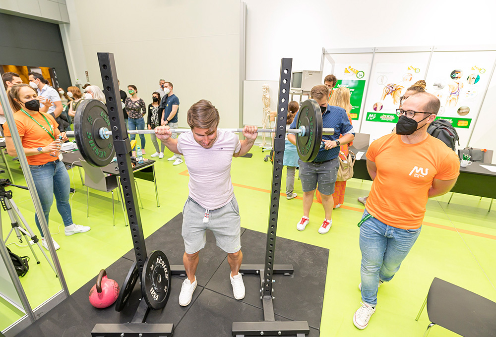 Knie aktiv - Wie gelingt die perfekte Kniebeuge?