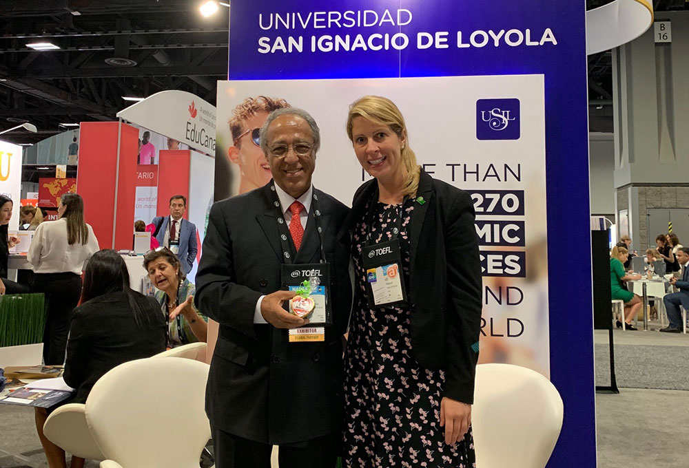 Vertragsunterzeichnung in Denver