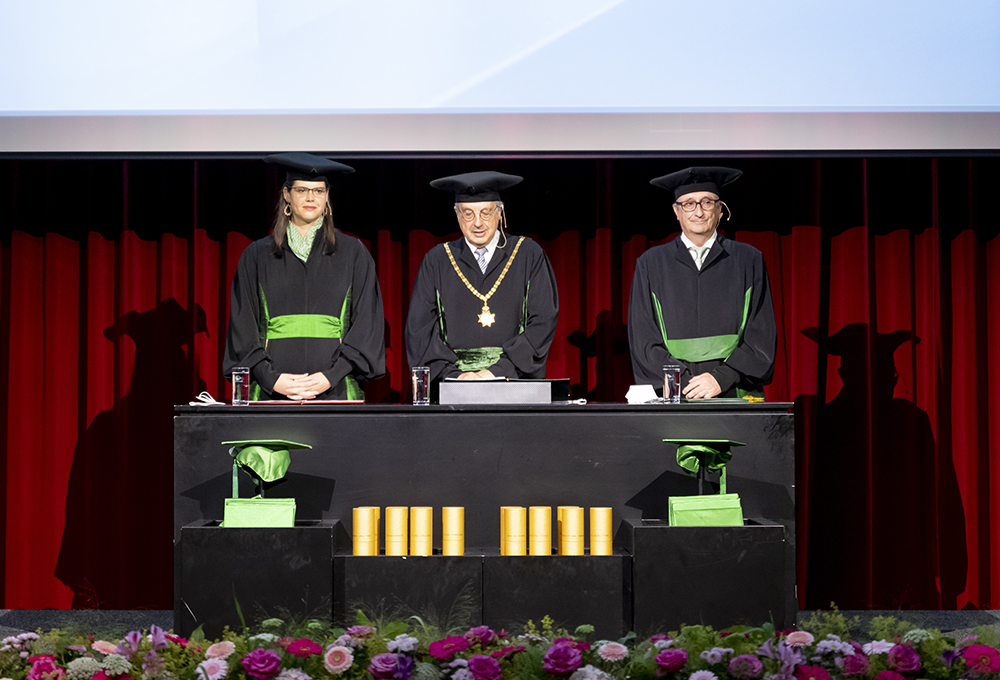 Die akademischen Würdenträger*innen.