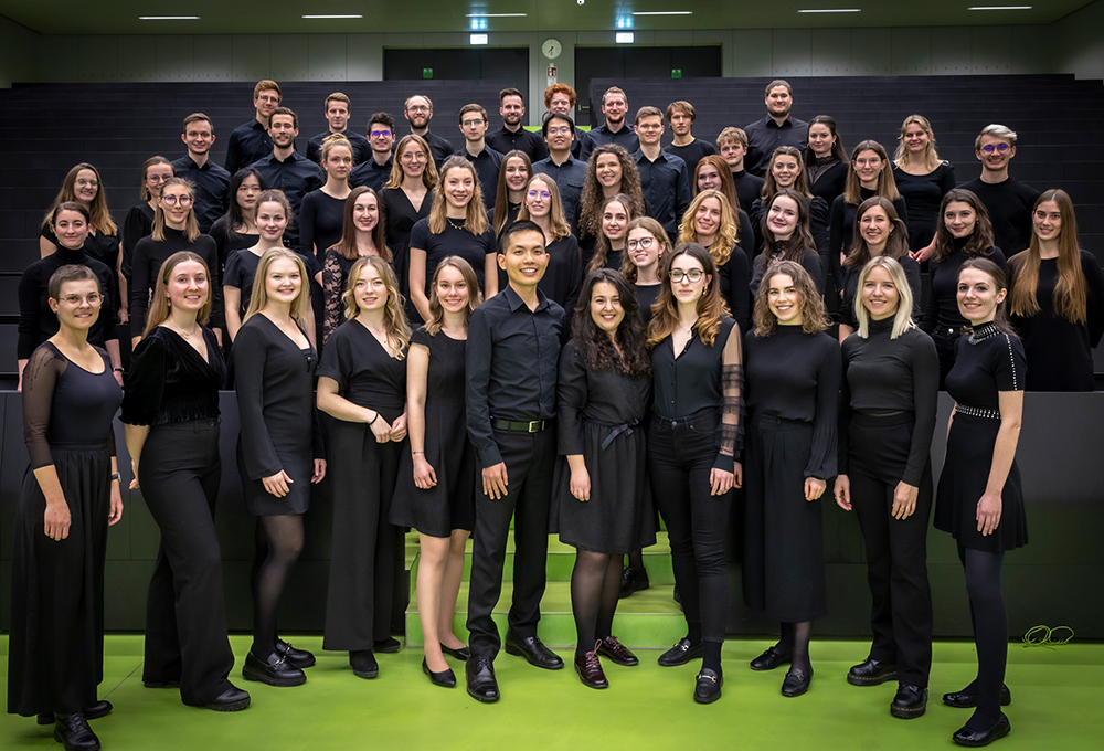 Die Mitglieder des Chores