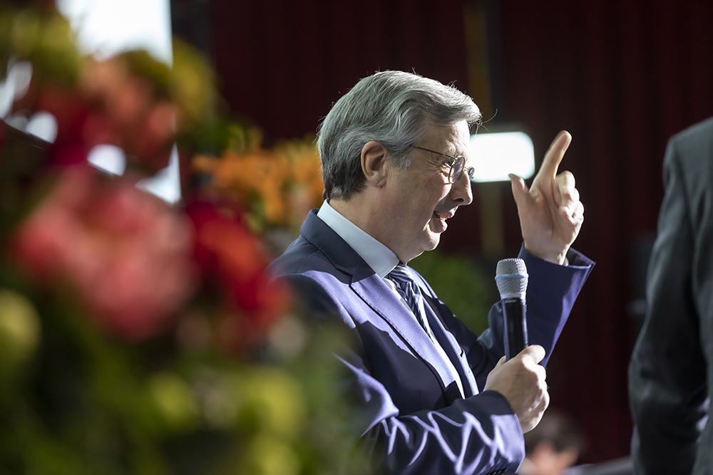 ... und präsentiert Momente aus knapp 20 Jahren Projektlaufzeit