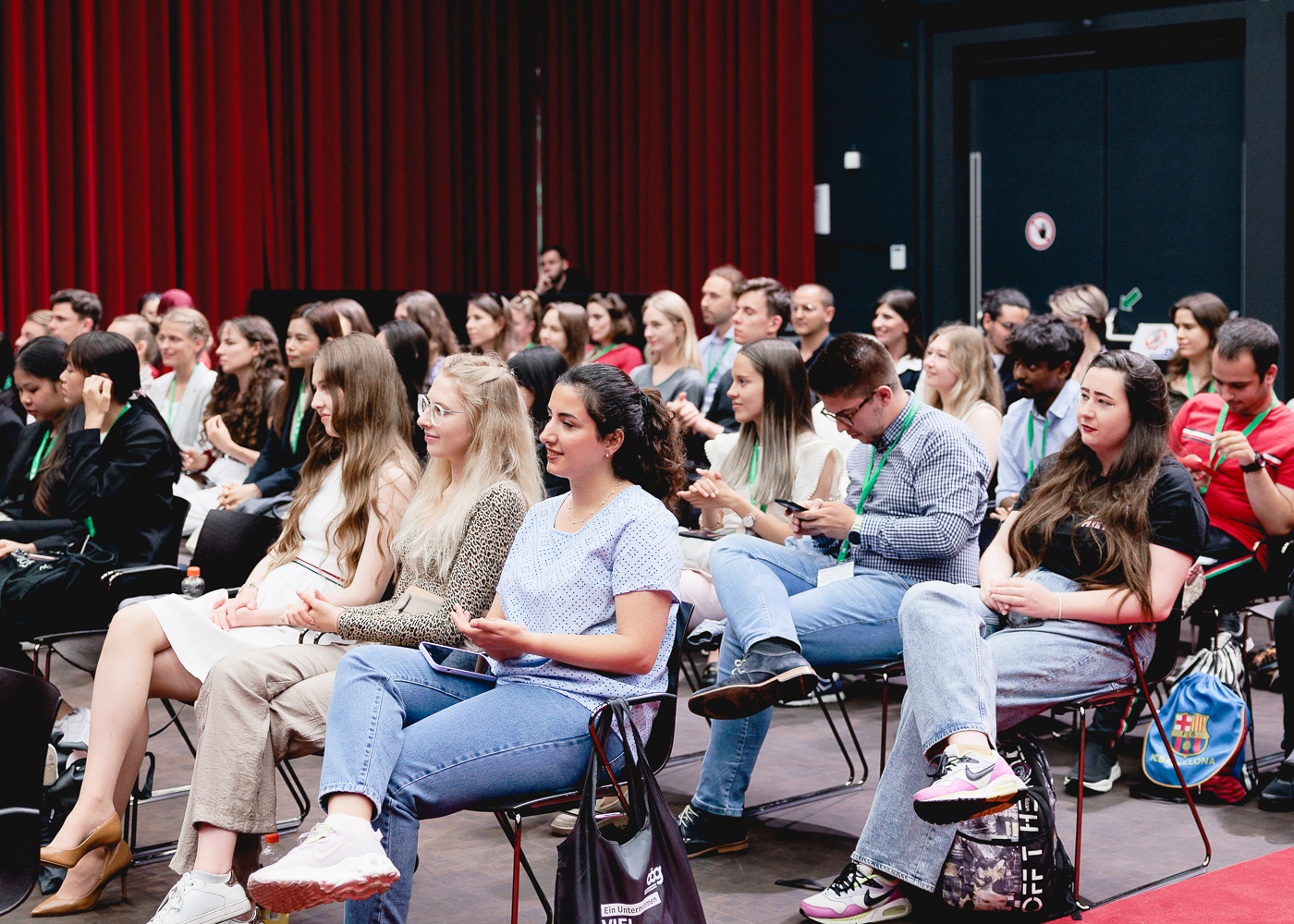 Zahlreiche Teilnehmer*innen