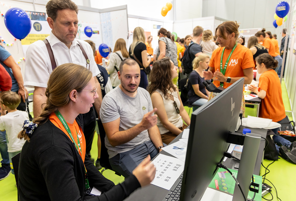 Viele Mitmachstationen warteten auf die Besucher*innen