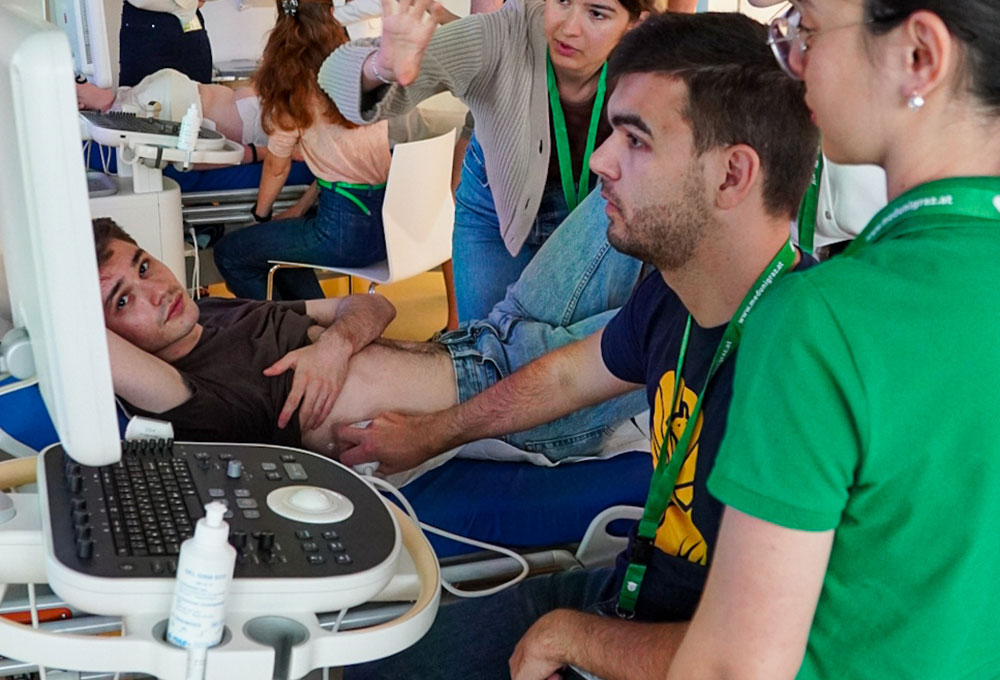 Auch Sonographie stand am Programm