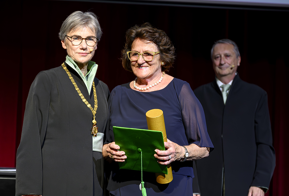 Überreichung des Goldenen Doktordiploms 