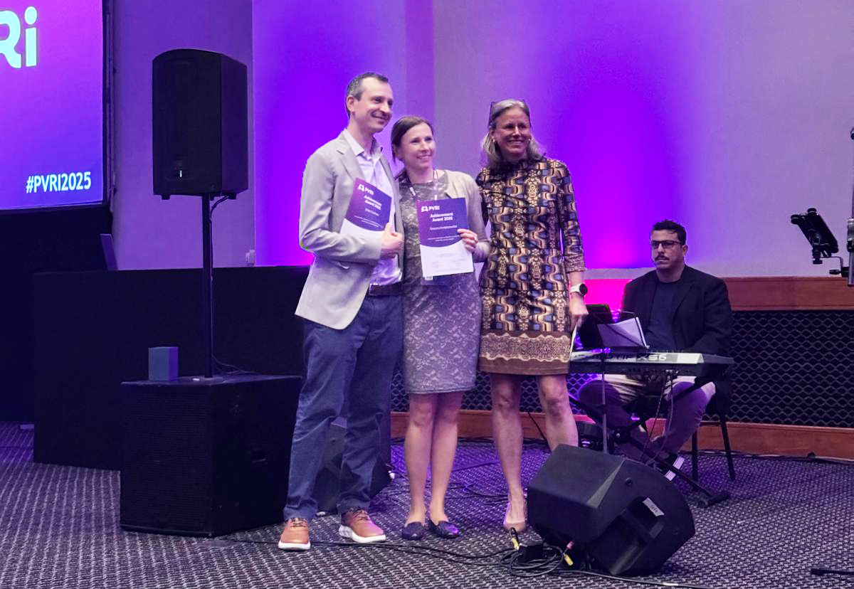 Grazyna Kwapiszewska-Marsh erhält Auszeichnung