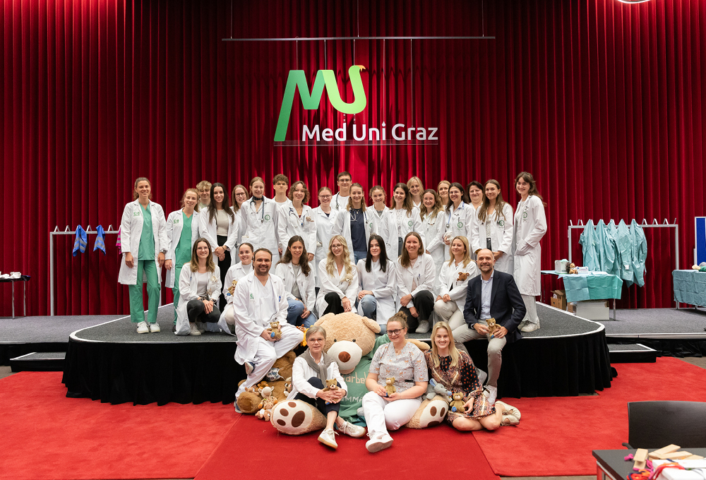 Das Team der Kuscheltierklinik 2025