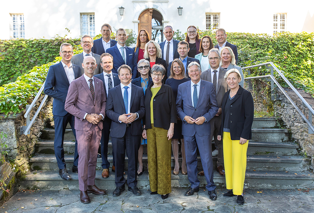 Die Teilnehmer*innen der Sitzung - Credit: LPD Kärnten/Gleiss