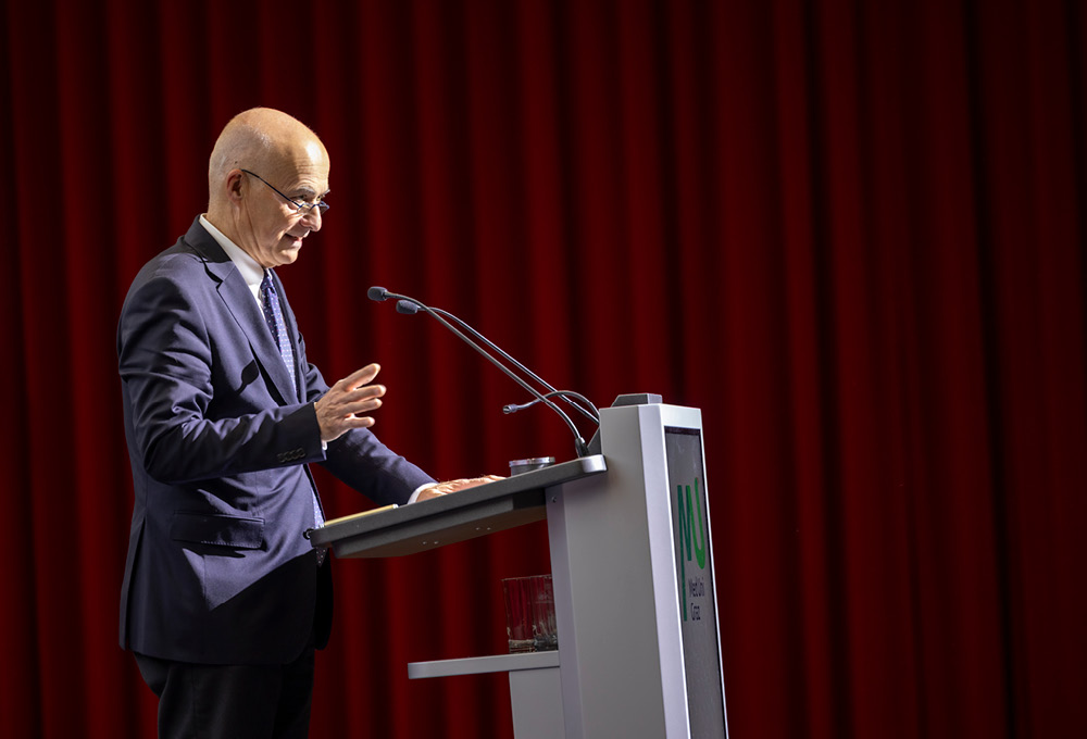 Karl Tamussino bei der Laudatio für Gabriele Czarnowski