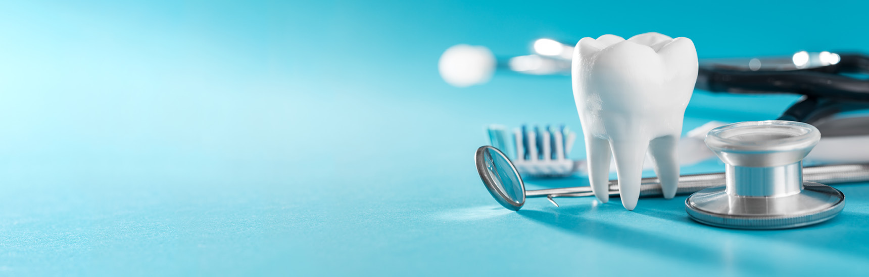 Zahnmedizinstudierende der Med Uni Graz helfen in Nepal - Foto: REDPIXEL/AdobeStock.com