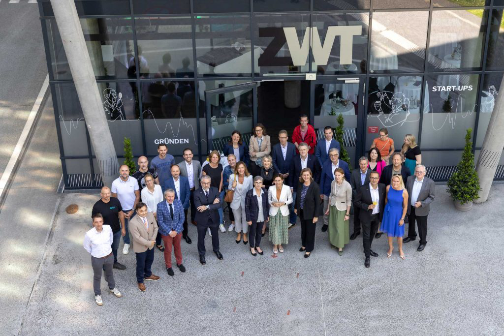 Viele Verantwortliche, Wegbegleiter*innen und Mieter*innen folgten der Einladung